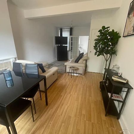 3 Bedroom House In Дартфорд Экстерьер фото